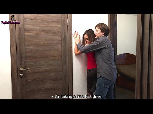 ❤️ Սեքսուալ ռիելթորը զգայական ցնցում է իր փիսիկը և ծակվում իր բնակարանը վաճառելիս - Կրեմպայ Պոռնովիդեո hy.xlxxporno.ru%-ով ❌❤